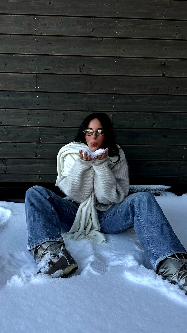 zoeliss instagram image archive image
