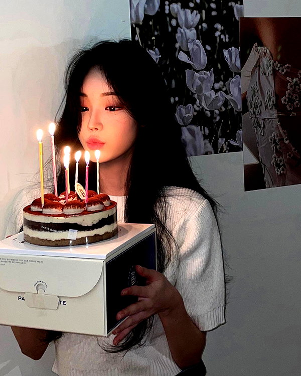 daxbin instagram image archive image