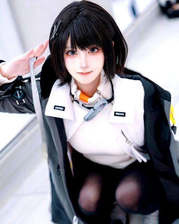 miee_cos instagram image archive image