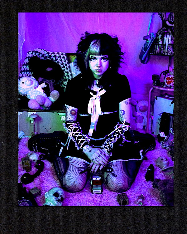 yeahimcaroline instagram image archive image