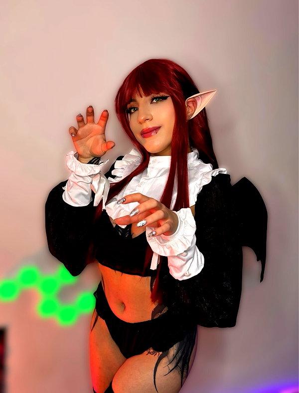 cyber_zoe_ instagram image archive image