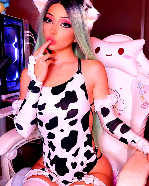 ellaexplicit_ instagram image archive image
