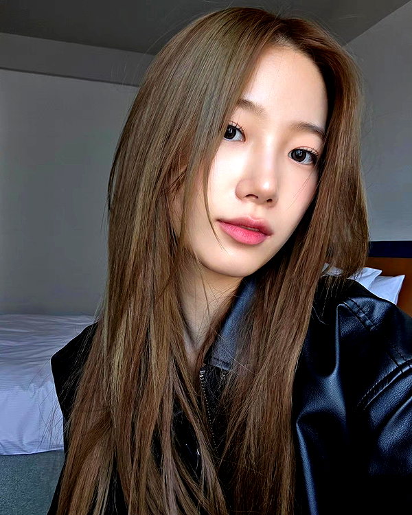 zuhazana instagram image archive image