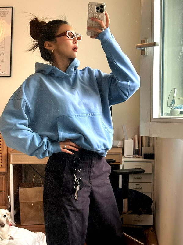 Archived image from @heroineseen on Instagram