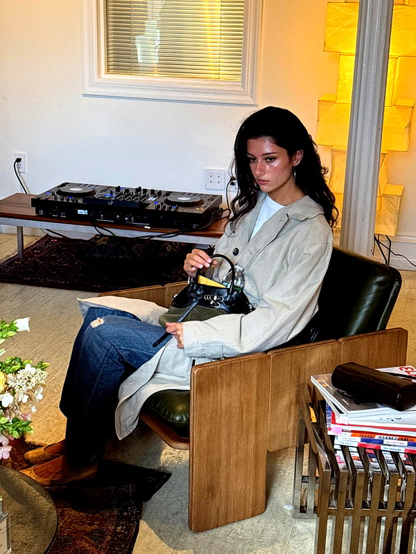 reneeebeller instagram image archive image