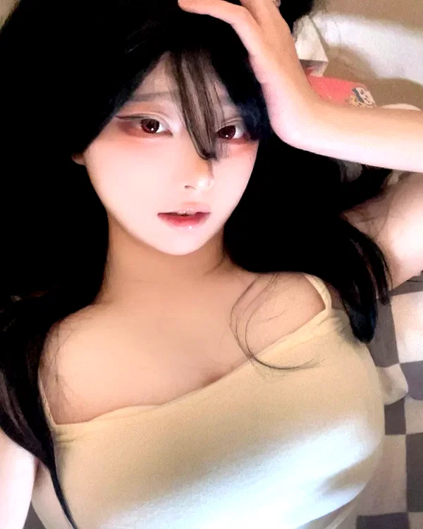 yingyinng_ instagram image archive image