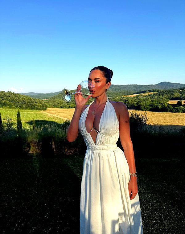 staskaranikolaou instagram image archive image