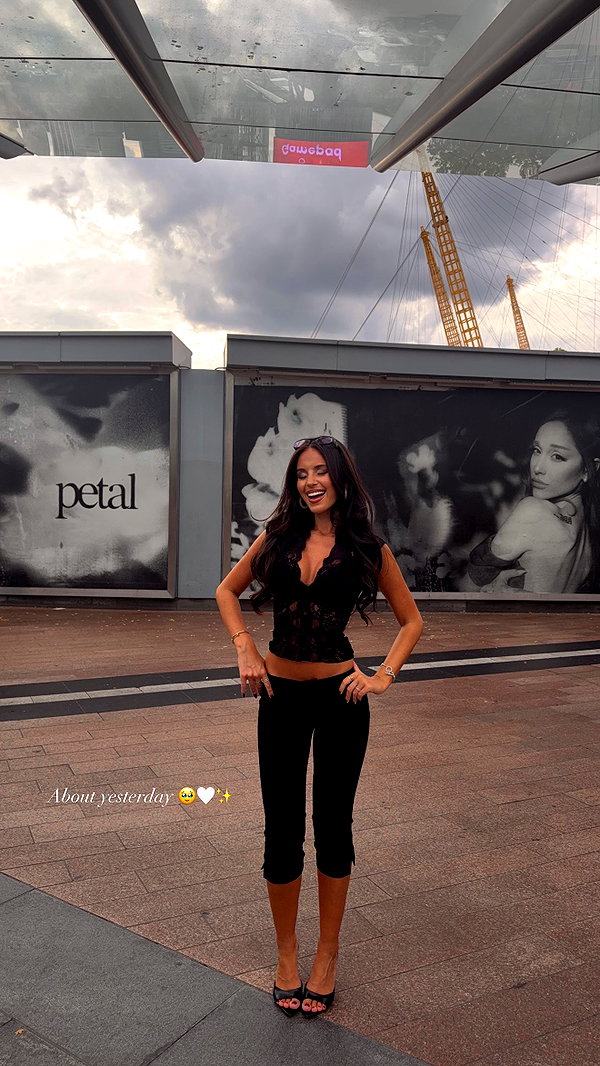 zoeliss instagram image archive image