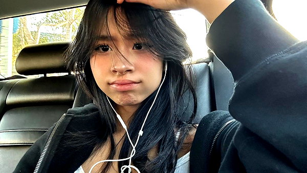 princessamelia_official instagram image archive image