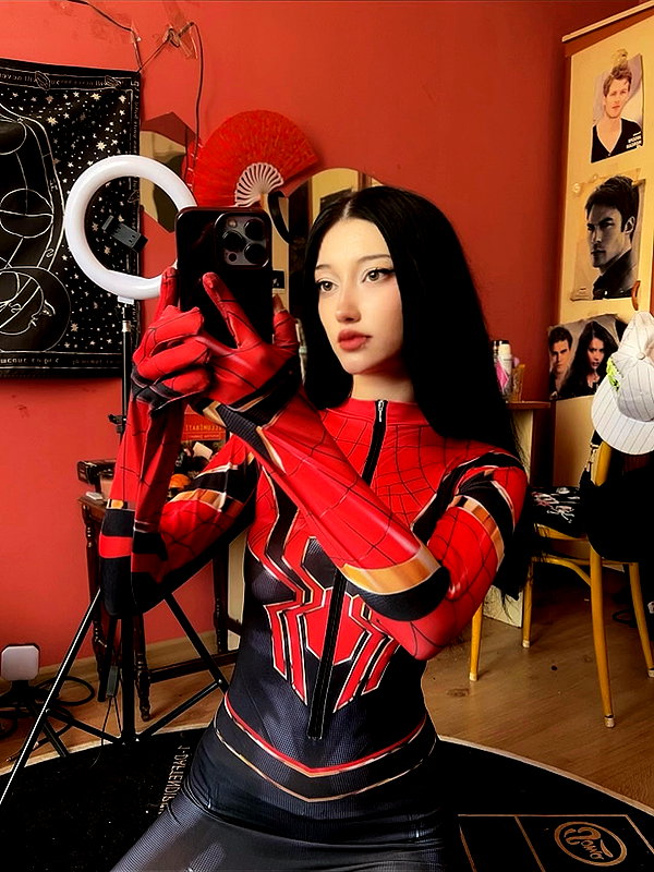 madamist_ instagram image archive image