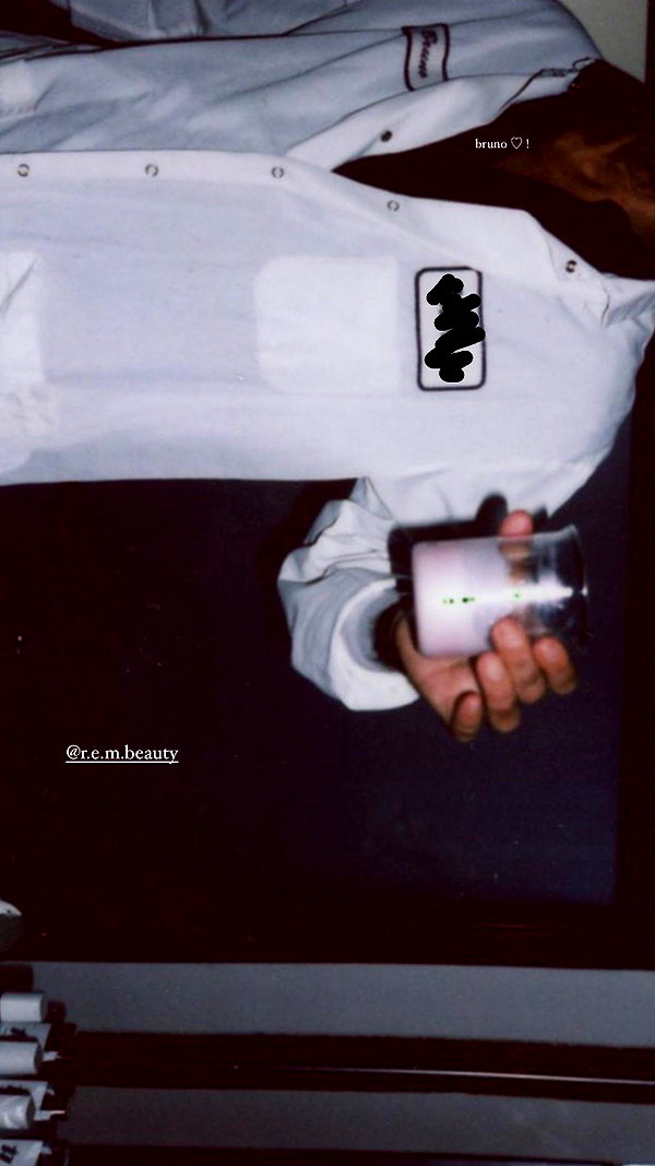 arianagrande instagram image archive image
