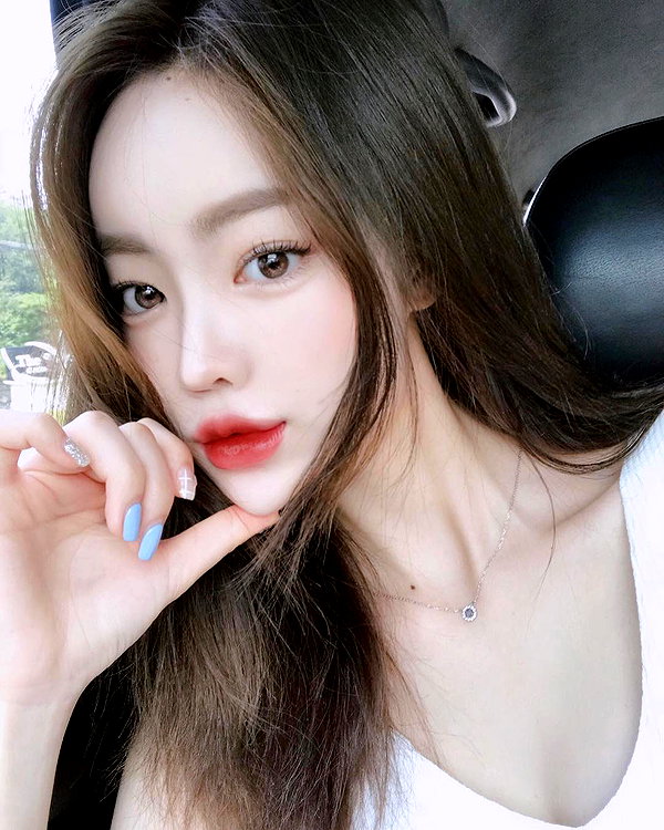 daxbin instagram image archive image