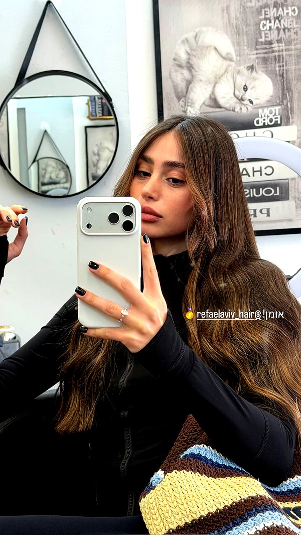 shir.davida6 instagram image archive image