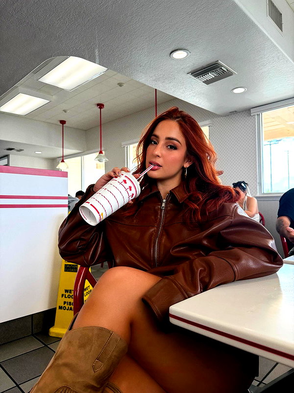 nicollefigueroaa instagram image archive image