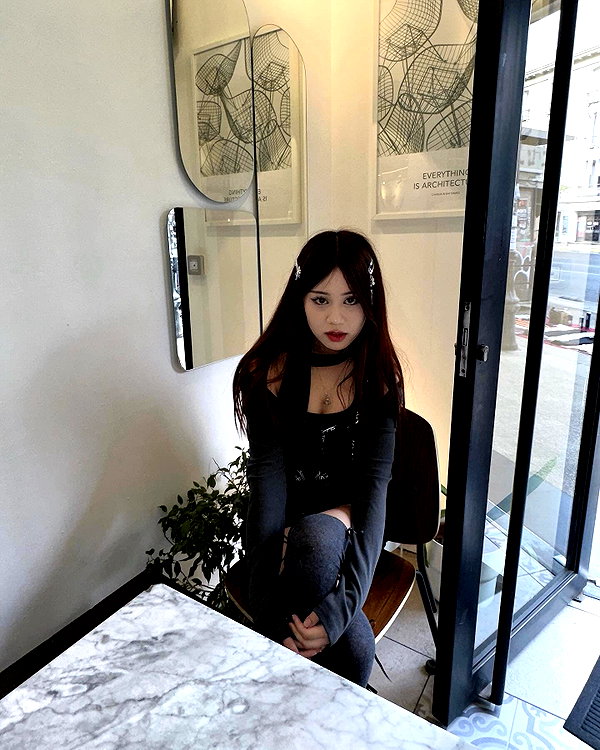 is2tian instagram image archive image