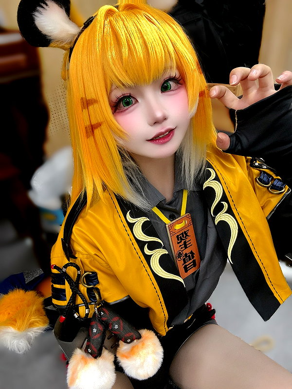 _mewcos instagram image archive image