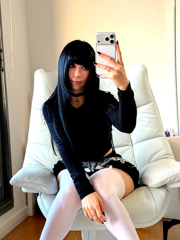 nicoleponyxo instagram image archive image