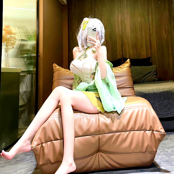gallery_cosplayer instagram image archive image