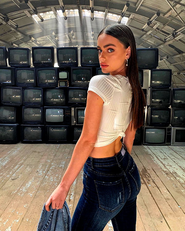 yaelshelbia instagram image archive image