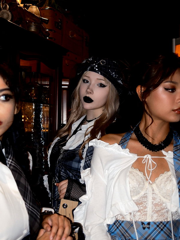 alina_thedoll instagram image archive image