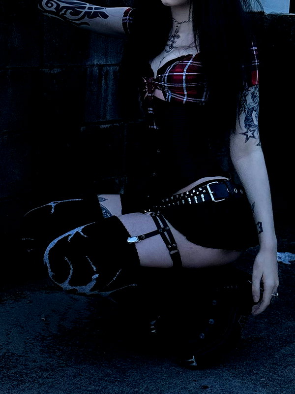 livindeadyaz instagram image archive image