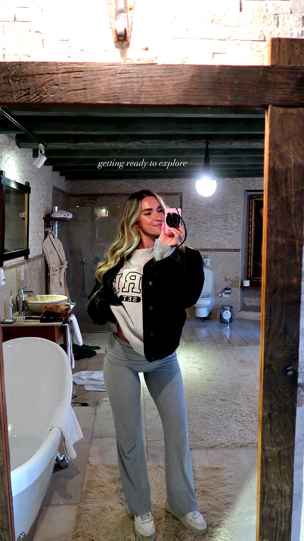 kaylasimmmons archive image
