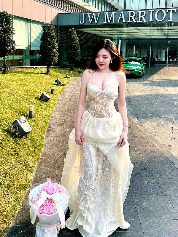 lyhythuedoxinh instagram image archive image