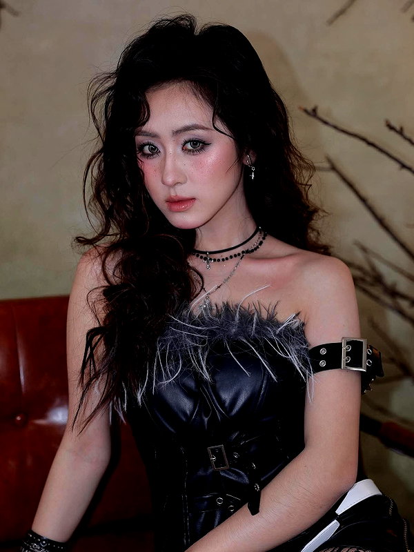 lyhythuedoxinh instagram image archive image