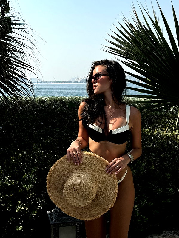 zoeliss instagram image archive image