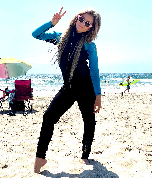 ellianawalmsley instagram image archive image