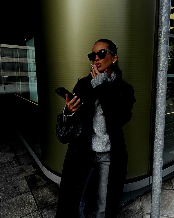 zoeliss instagram image archive image