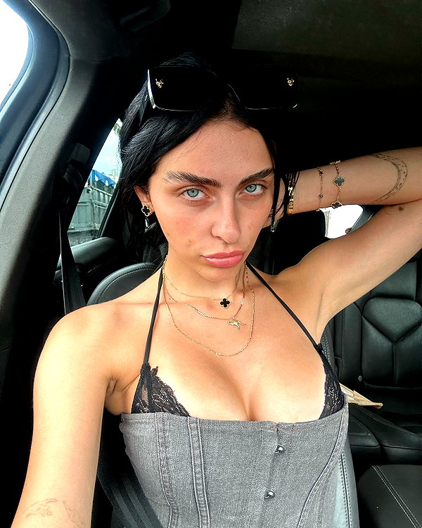 laurenhamden instagram image archive image