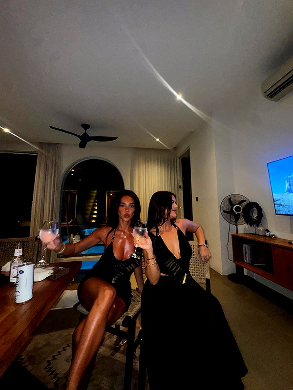godbless_jess instagram image archive image