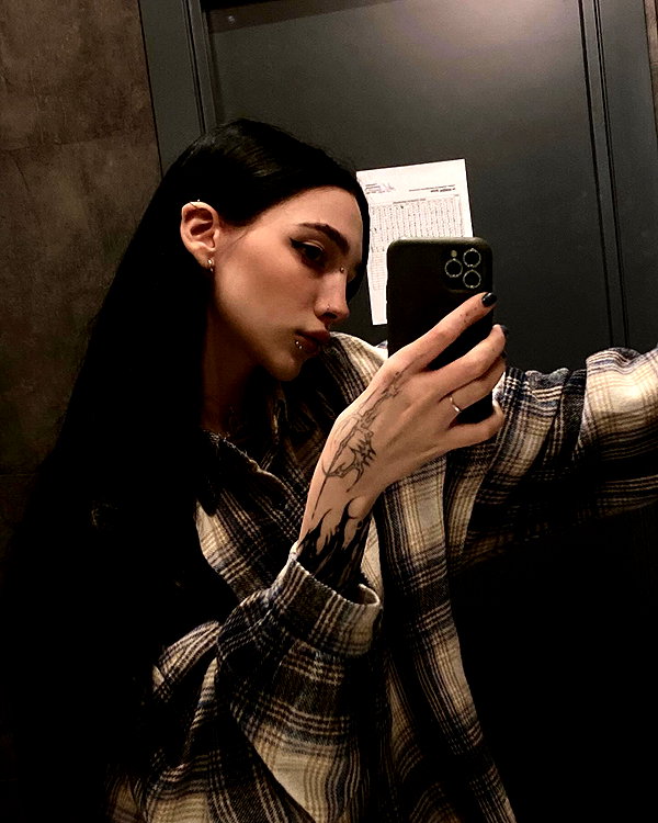 kriskaik instagram image archive image