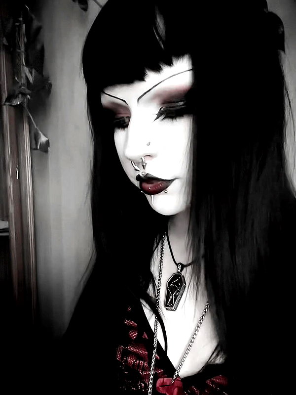 kittenfangsxx instagram image archive image