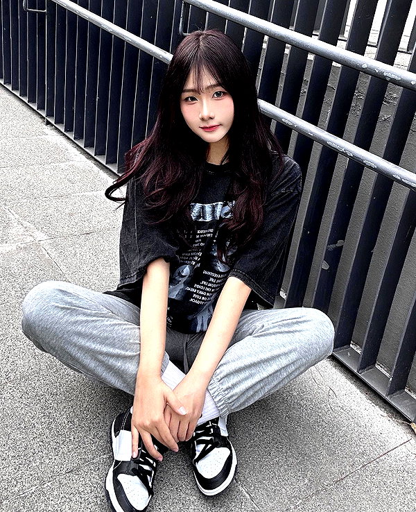 lai_931201 instagram image archive image