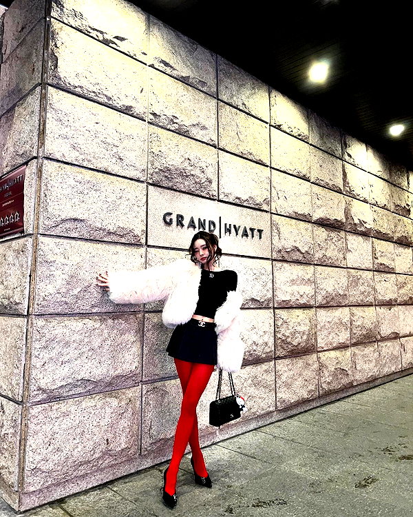 dear.zia instagram image archive image