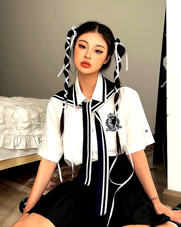 ll.lu1s instagram image archive image