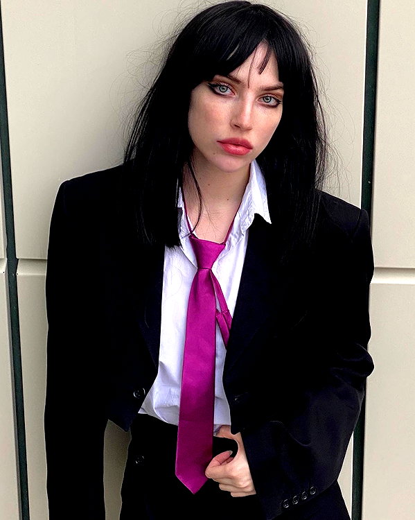 alien.hanna instagram image archive image