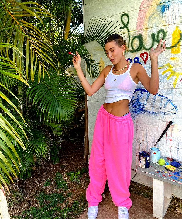 haileybieber instagram image archive image
