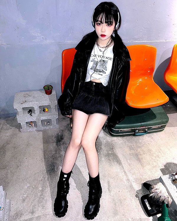 nixqq.425_ instagram image archive image