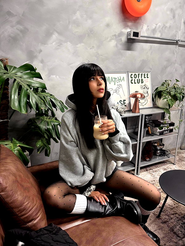 connie.01j instagram image archive image