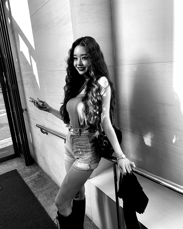 dear.zia instagram image archive image