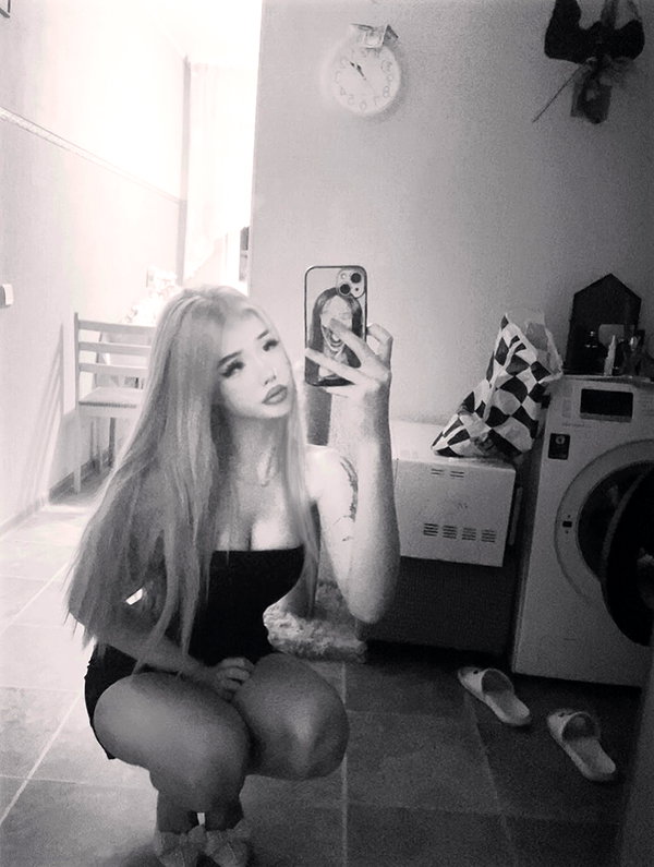 ellerumii instagram image archive image