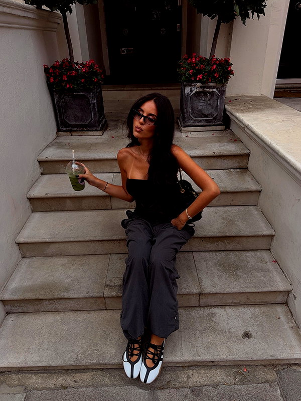 zoeliss instagram image archive image