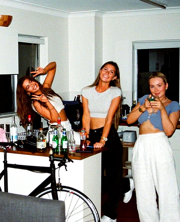 oliviaphillipps instagram image archive image