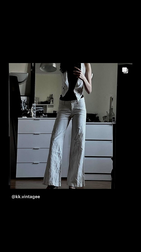 kk.vintagee instagram image archive image