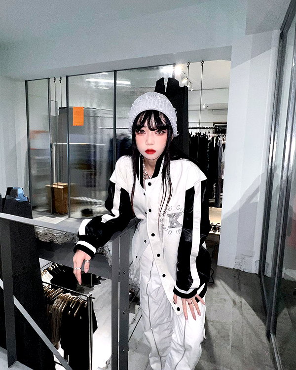 nixqq.425_ instagram image archive image