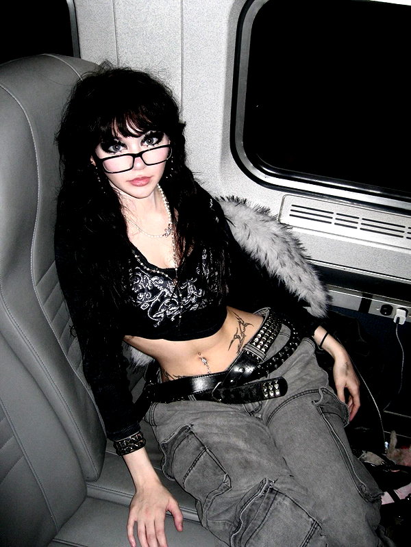 angxl.sky instagram image archive image