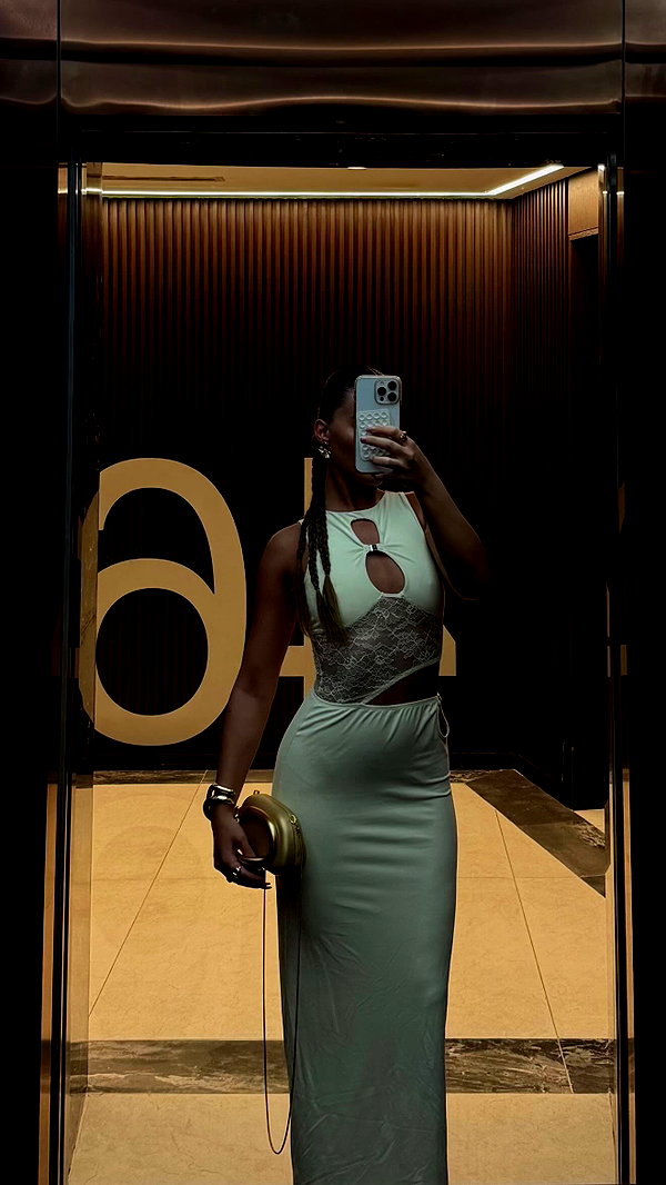 daniella_zeldis instagram image archive image